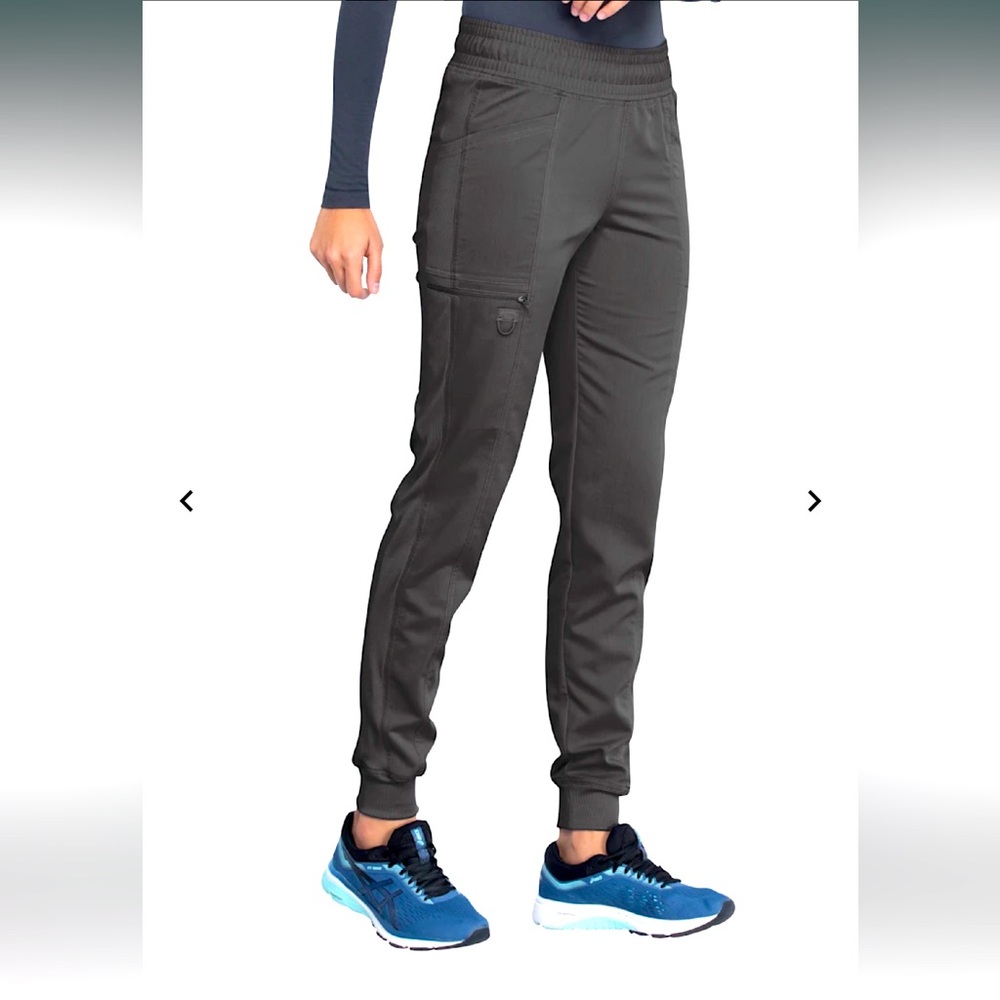 5-Pocket Jogger Scrub Pants